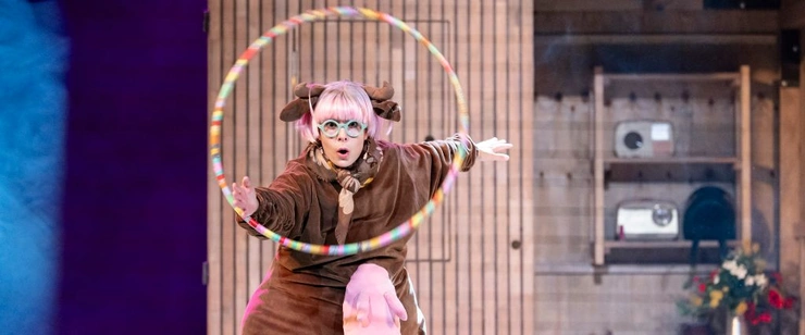 O kravi, ki je lajala v luno