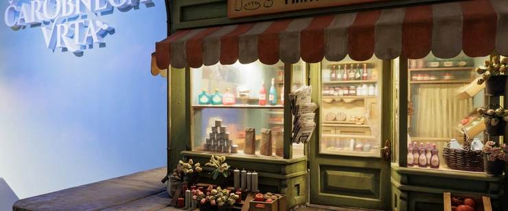 Vodstvo po razstavi Zgodbe iz čarobnega vrta